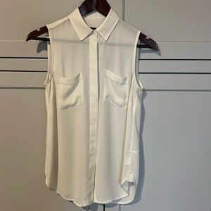 Essential sleeveless white shirt